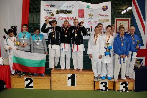 banzai 2013-0377.JPG --- erstellt mit toms-galerie V1.3 - www.tomshaus.de